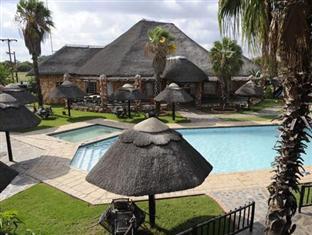 The Big Five Lodge Gaborone Extérieur photo